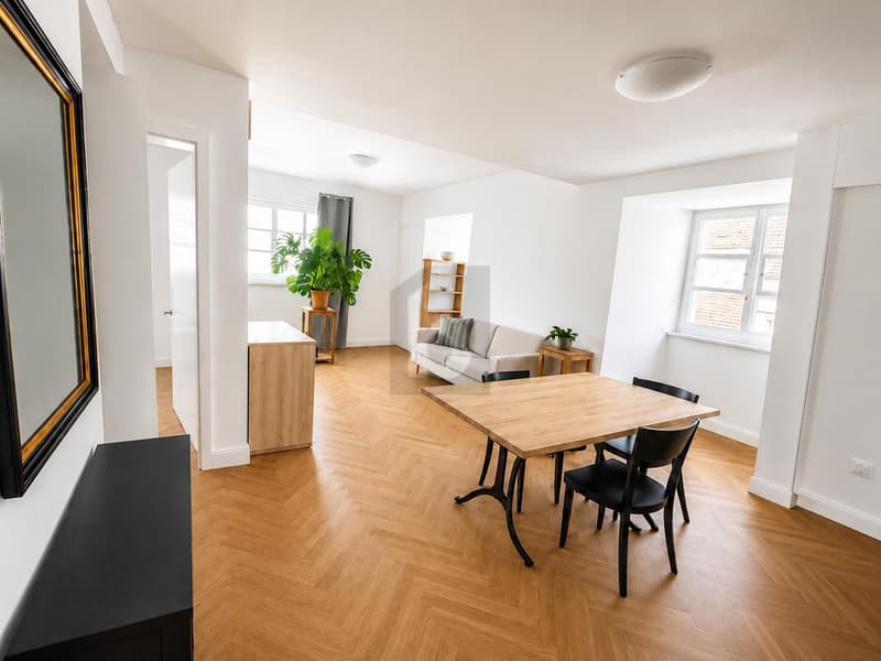 HOCHWERTIG RENOVIERT MIT FISCHGRÄTPARKETT! (1)