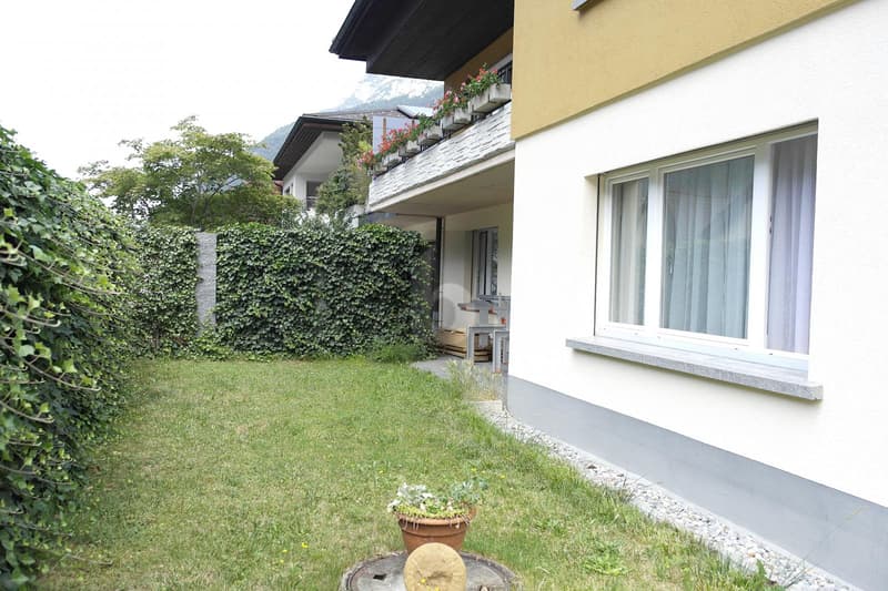 GROSSZÜGIG, LICHTDURCHFLUTET MIT GARTENSITZPLATZ (1)