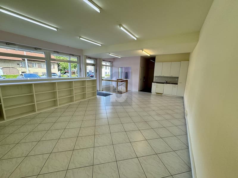 SICHTBAR, ZENTRAL, MIT PARKPLÄTZEN INKLUSIVE (2)