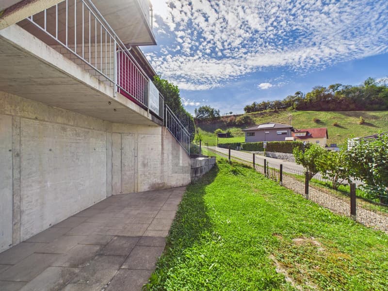 AUF ZWEI ETAGEN - MIT PARKPLATZ, BALKON & GARTEN (4)