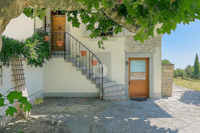 RIVE GAUCHE : VILLA JUMELÉE AU CADRE DEXCEPTION (1)