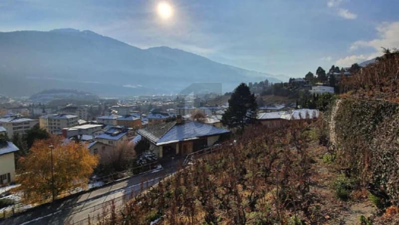 EXKLUSIVE LAGE MIT UNVERBAUBARER AUSSICHT (5)