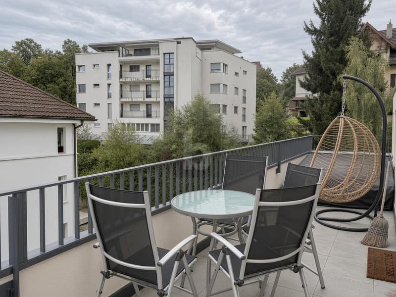 AN ZENTRALER LAGE MIT GROSSZÜGIGEM BALKON (2)