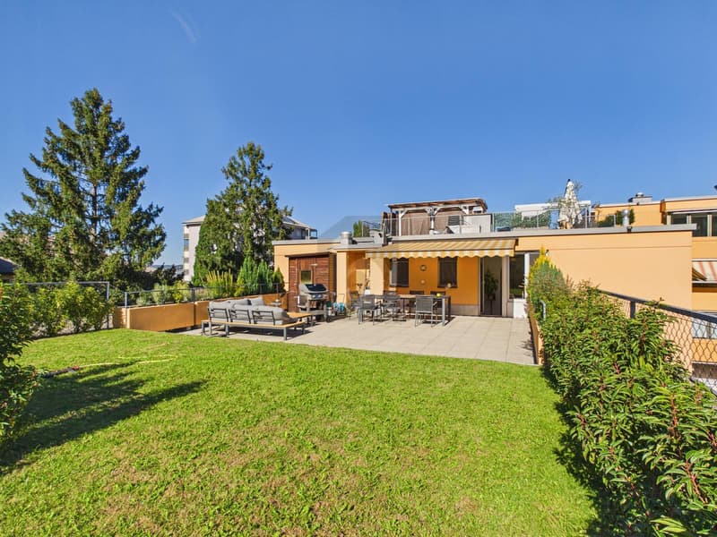 MODERN MIT GROSSER TERRASSE UND CHEMINÉE (1)