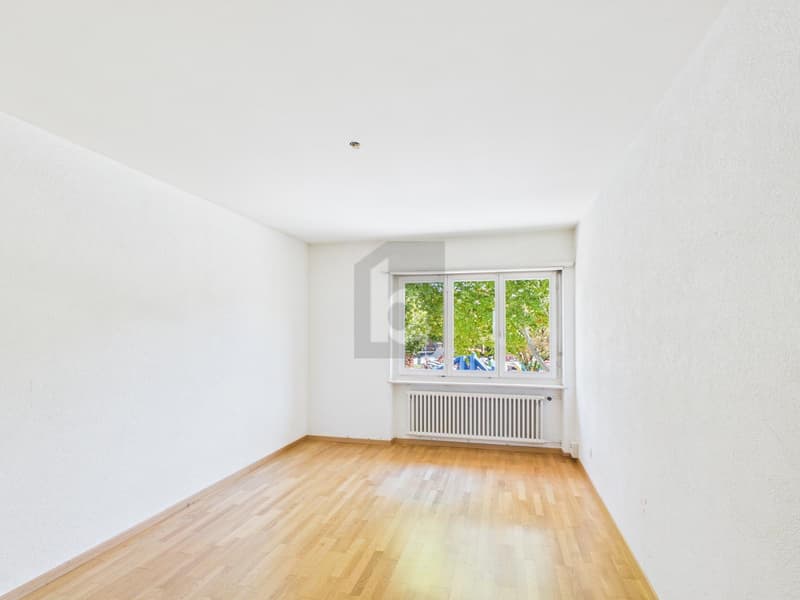 GROSSZÜGIG AN ZENTRALSTER LAGE (4)