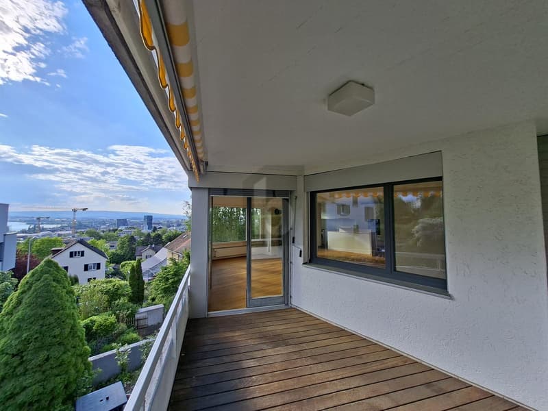 STILVOLL WOHNEN MIT EXKLUSIVEM BLICK (1)