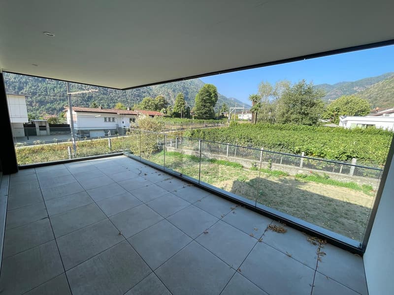 NUOVA COSTRUZIONE, ELEGANTE CON AMPIA TERRAZZA (5)