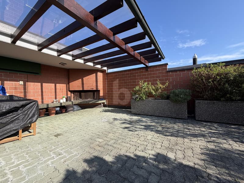 URBANES WOHNEN MIT PRIVATSPHÄRE UND DACHTERRASSE (1)