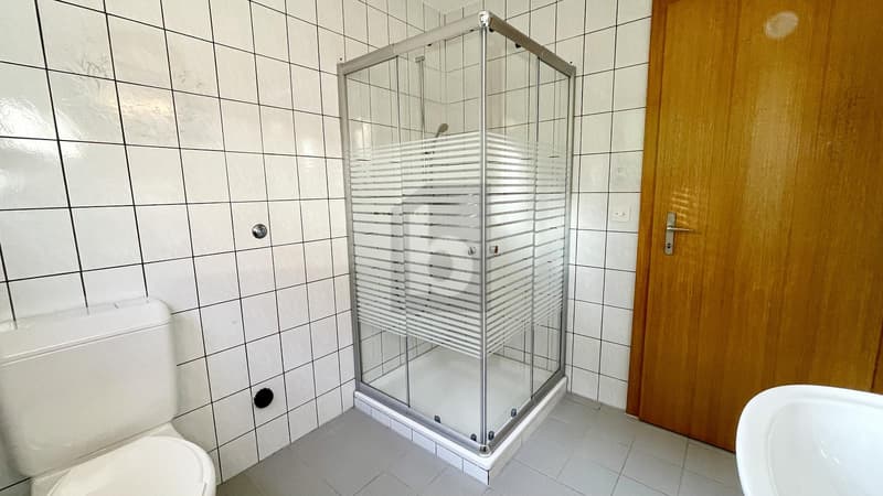 MIT NEUER KÜCHE UND UNVERBAUBAREM AUSBLICK (5)
