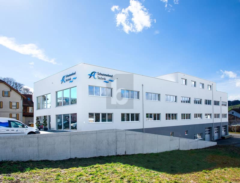 MODERNE WERKSTATT FÜR FLEXIBLE NUTZUNG (1)