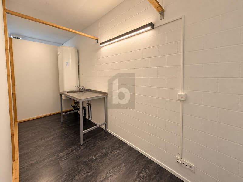 TOP LAGE FÜR BEAUTY, COIFFEUR ODER BÜRO (3)