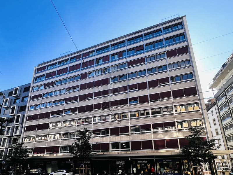 CENTRE VILLE, AVEC VUE SUR LE SALÈVE (1)