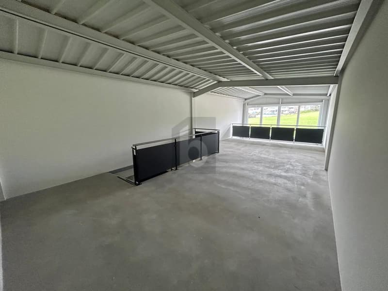 ESPACE POLYVALENT SUR DEUX NIVEAUX (2)