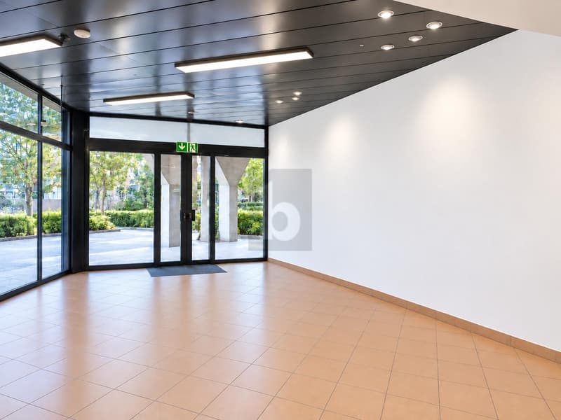 EMPLACEMENT IDEAL, SPACIEUX ET LUMINEUX (2)