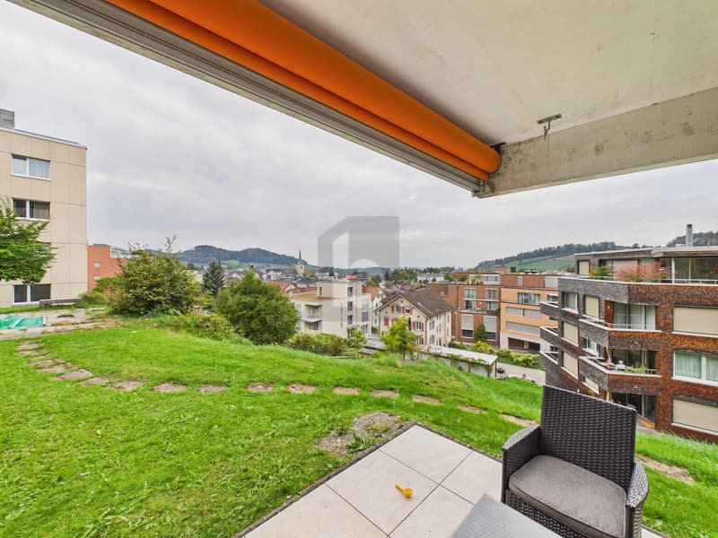 PANORAMA-JUWEL MIT GARTENSITZPLATZ (1)