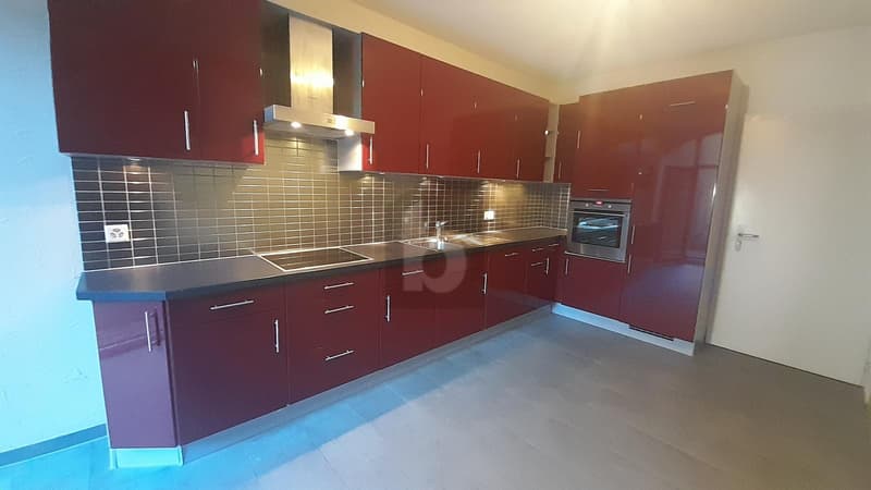 CHARMANTE AVEC TERRASSE PRIVÉE (2)