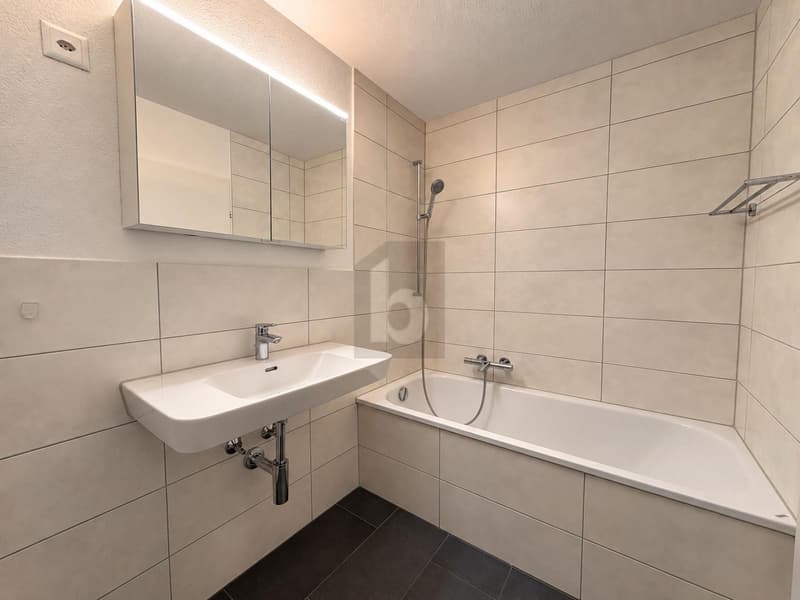 RENOVIERT UND MODERN AN ZENTRALER LAGE (3)