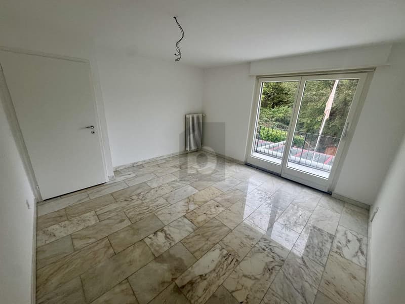 MIT WINTERGARTEN, GARAGE UND GARTEN! (5)
