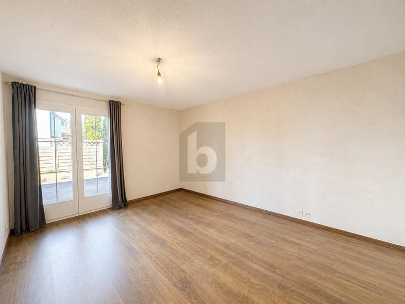 PREISHAMMER! FRISCH RENOVIERT MIT GROSSER TERRASSE (5)