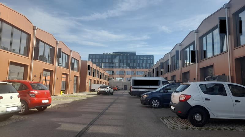 BOX/BUREAU EN DUPLEX AVEC PARKING (1)