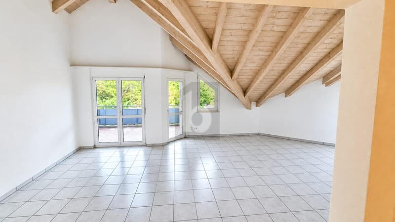 AN RUHIGER LAGE MIT VIEL PRIVATSPHÄRE! (2)