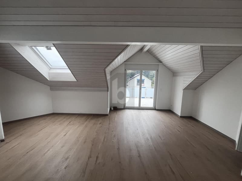 VIEL PLATZ, ZWEI BALKONE UND HERRLICHE WEITSICHT (2)