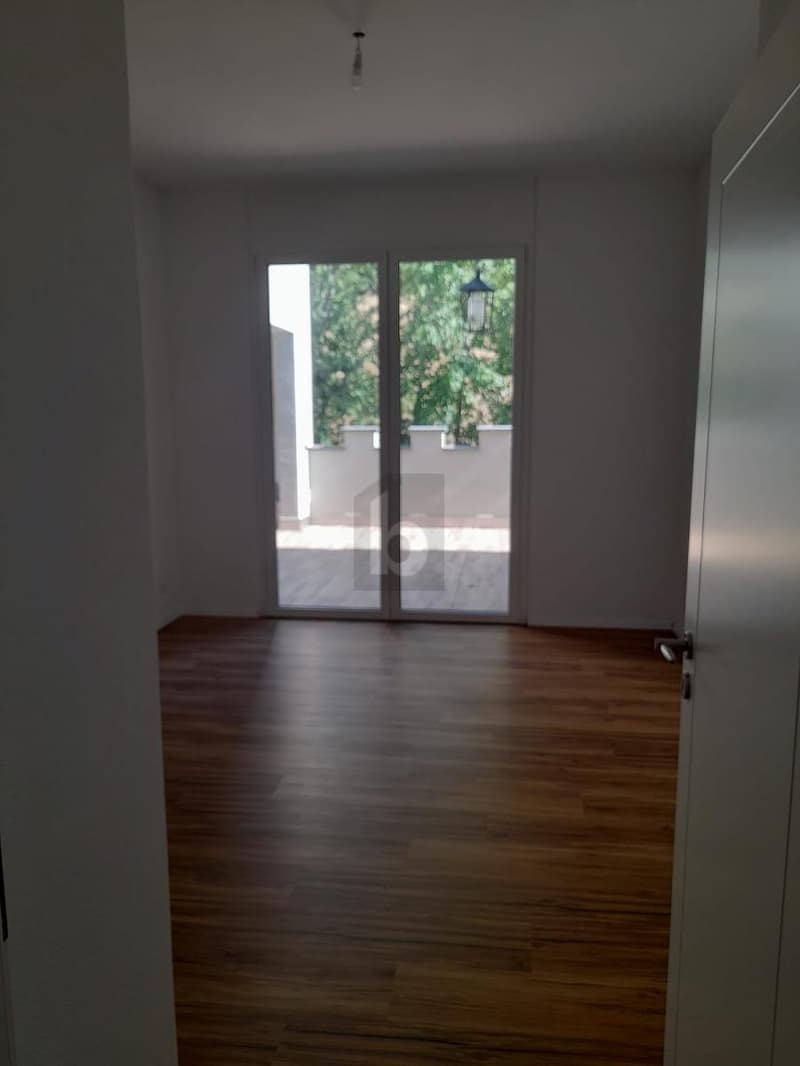 3.5 ZIMMER ATTIKA MIT EINZIGARTIGEM BURGCHARAKTER (5)