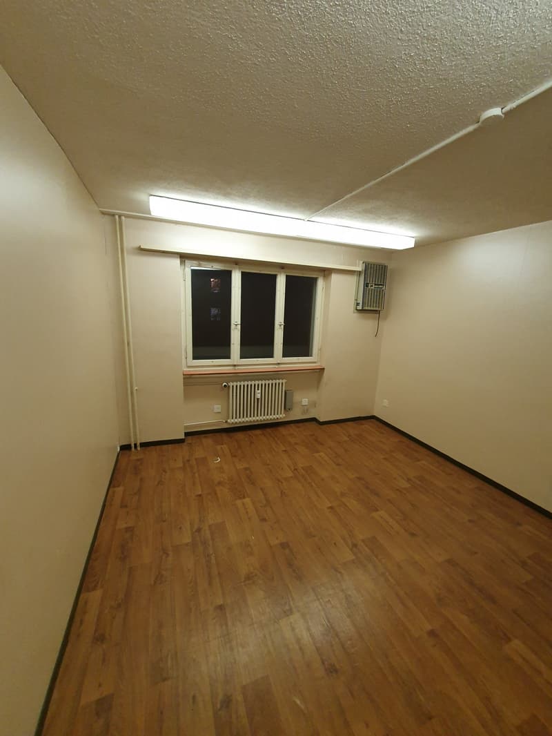 3 Zimmer Wohnung an guter Lage - Ideal für Handwerker (4)