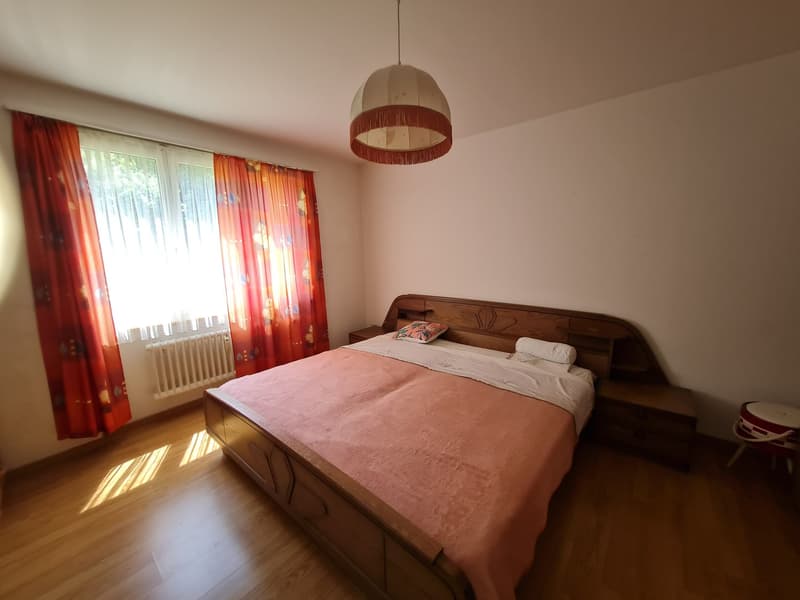 Appartamento di 3 locali situato in zona tranquilla con balcone (3)