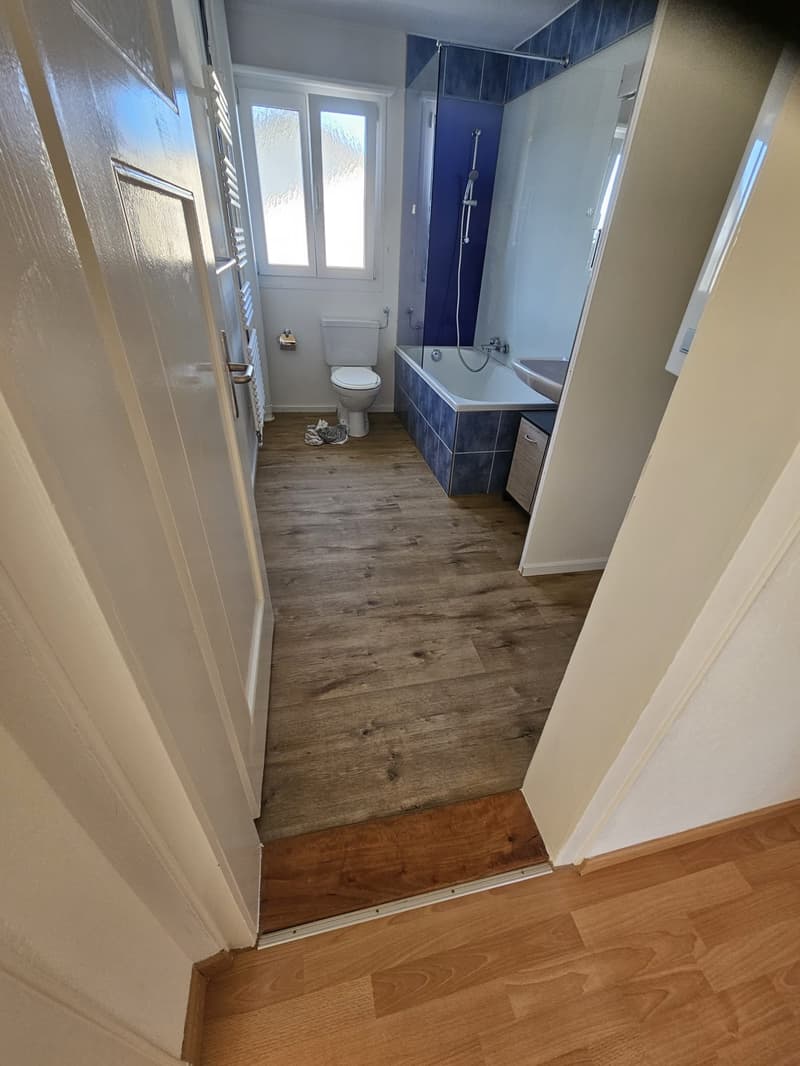 Appartamento tranquillo e bello di 4 camere con balcone (3)