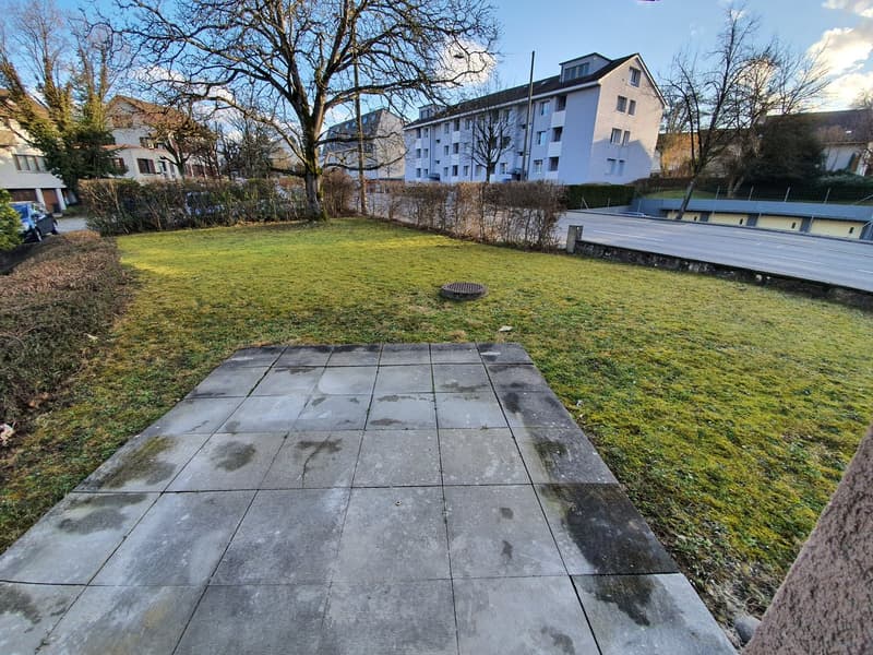 eigener Gartensitzplatz!