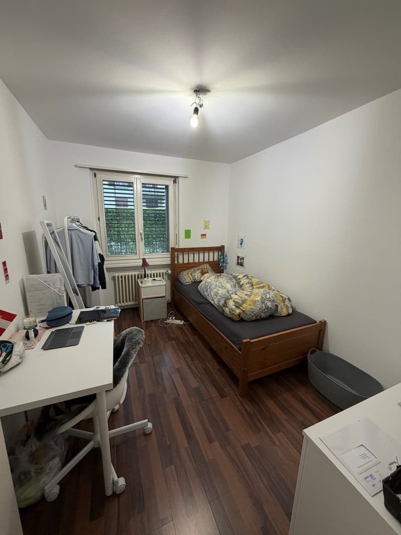 schöne 4 Zimmer Wohnung (5)