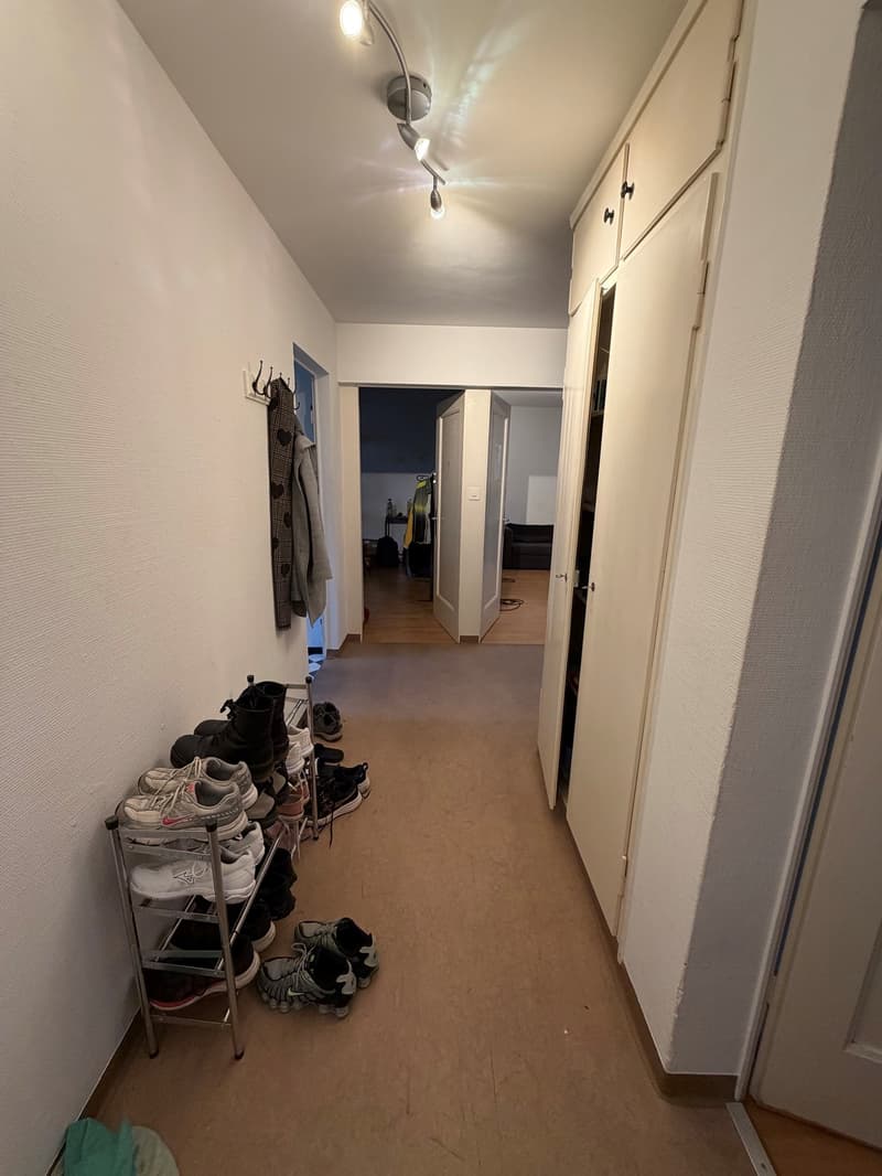 schöne 4 Zimmer Wohnung (4)