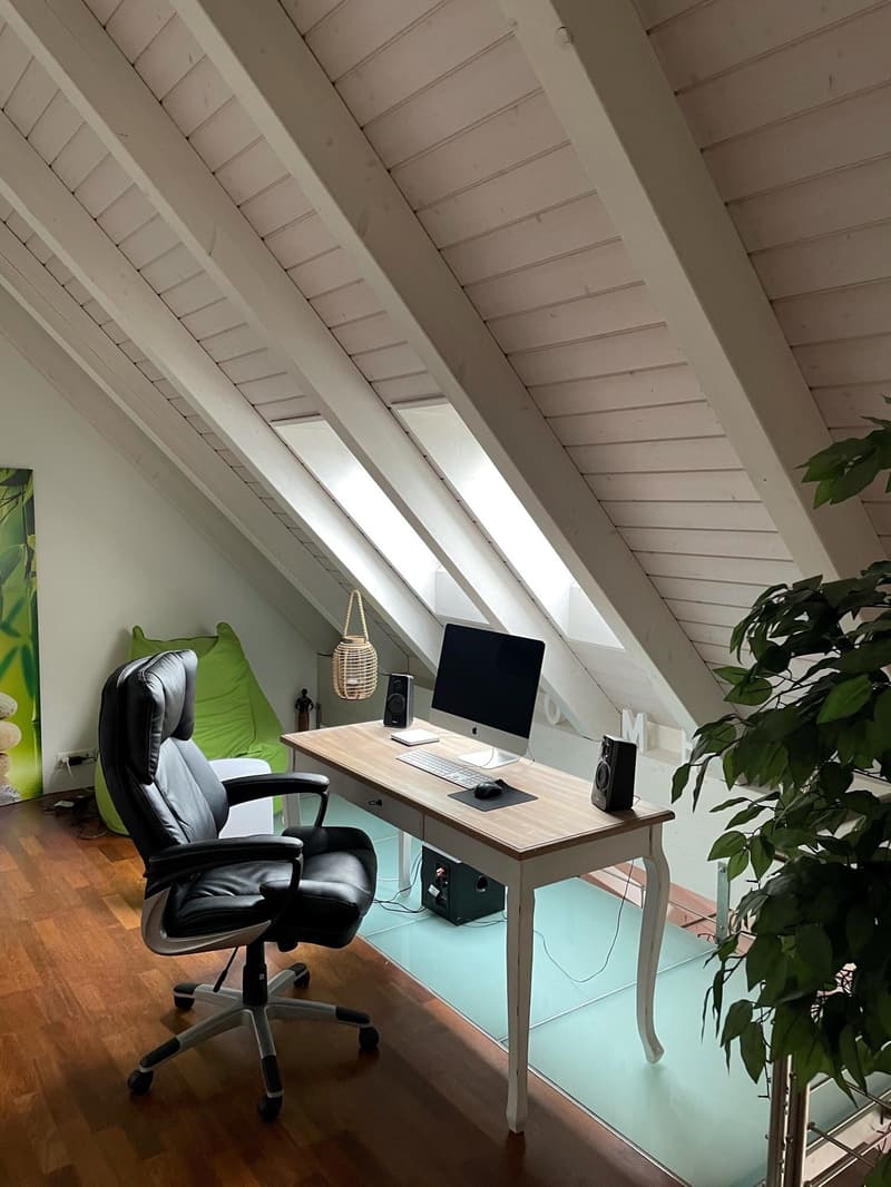 3 1/2-Zimmer-Maisonette-Wohnung mit traumhafter Aussicht (16)