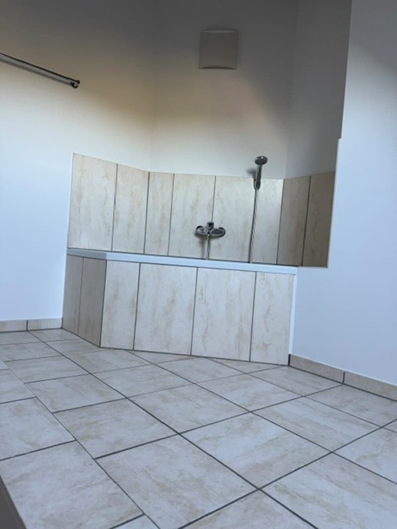 3 1/2-Zimmer-Maisonette-Wohnung mit traumhafter Weitsicht mitten im Golfparadies (27)