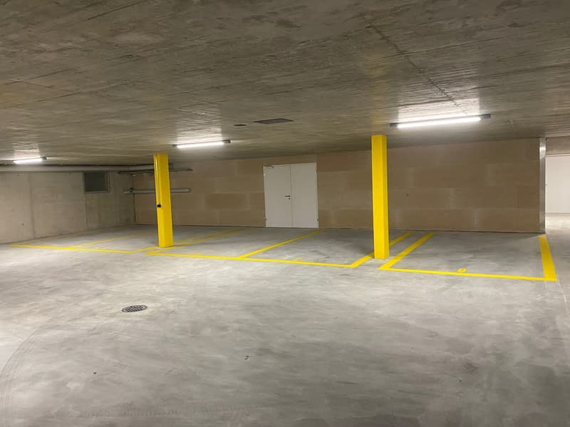 Tiefgaragenplatz (4)