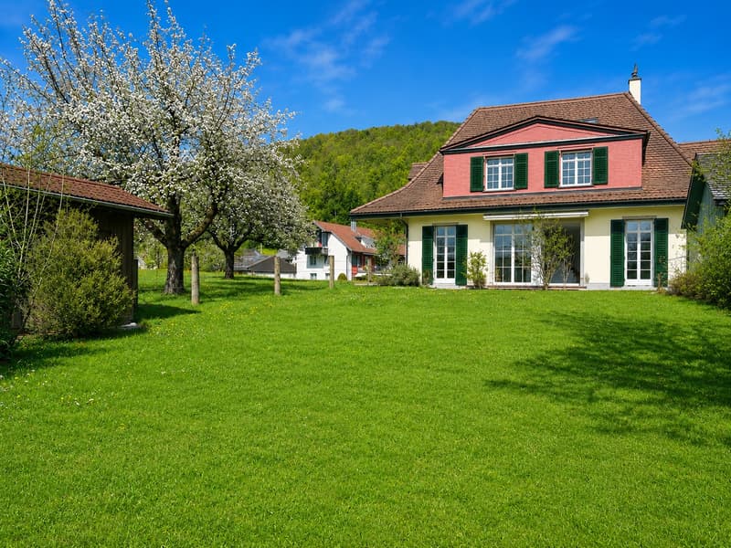 La villa incantevole per arrivare – con appartamento annesso in una posizione tranquilla (1)