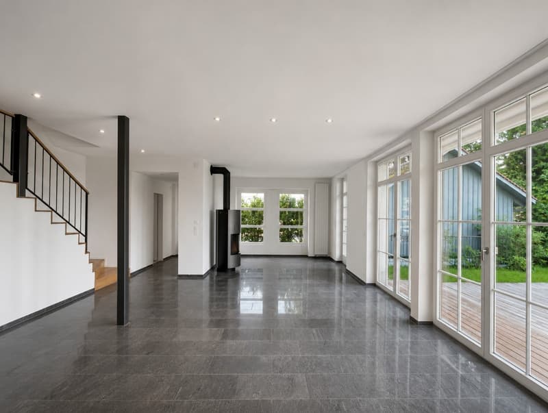 La villa incantevole per arrivare – con appartamento annesso in una posizione tranquilla (2)
