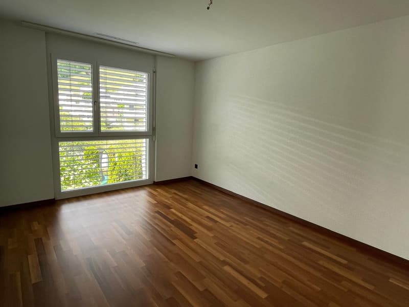Moderne 3.5-Zimmer-Wohnung mit Traum-Aussicht (12)