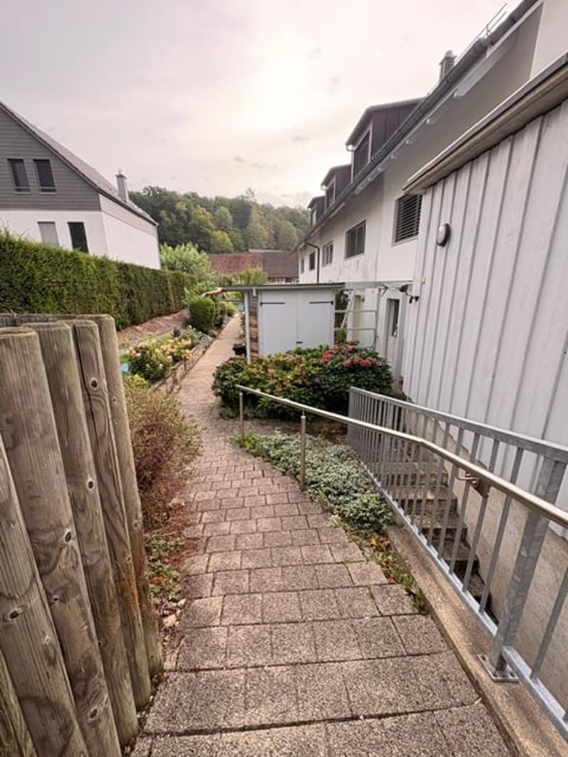 5 1/2 Zimmer Reihenhaus mit grossem Garten (3)