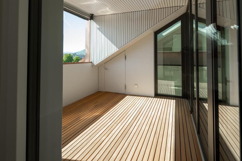 Dachgeschoss-Erstbezug  Gedeckte Terrasse, hochwertiger Ausbau. (3)