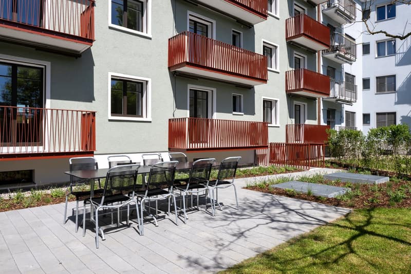 Dachgeschoss-Erstbezug  Gedeckte Terrasse, hochwertiger Ausbau. (12)