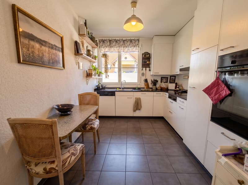 Spacious 4.5-room apartment in the center of Illnau (4)