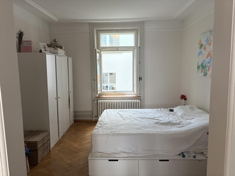 Charming City Apartment (4)