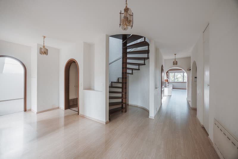 Leben wie im eigenen Haus - Dachwohnung mit Galerie (3)