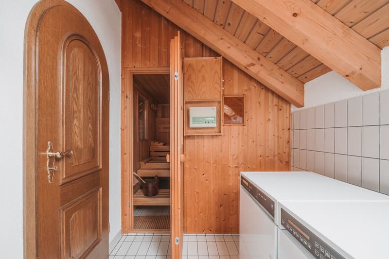 Leben wie im eigenen Haus - Dachwohnung mit Galerie (7)