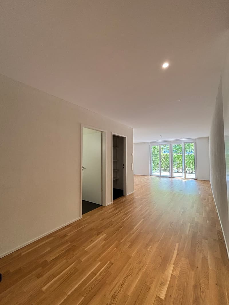 Moderne und stilvolle Wohnung mit Gartensitzplatz (3)