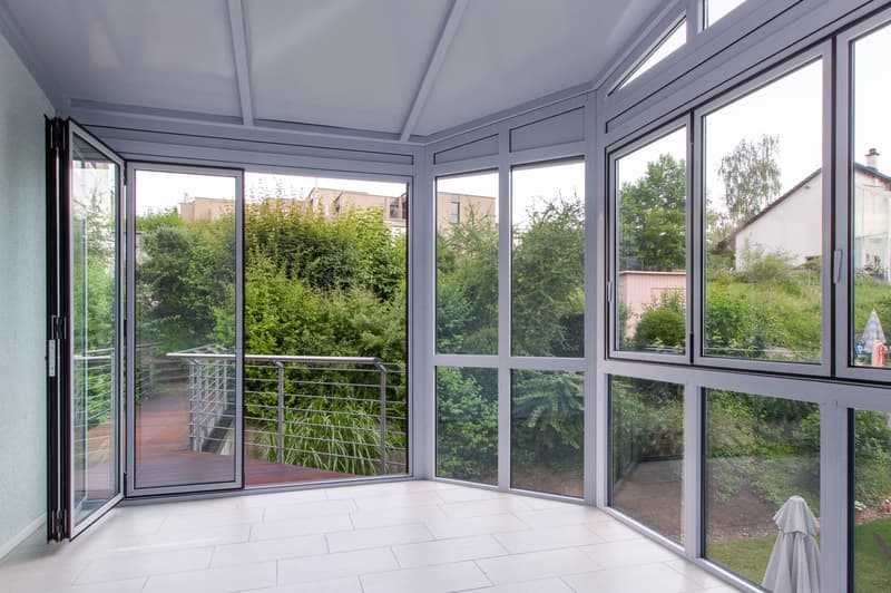 Appartement lumineux 3.5 pièces avec jardin d'hiver et espace de jardin à Gockhausen (14)