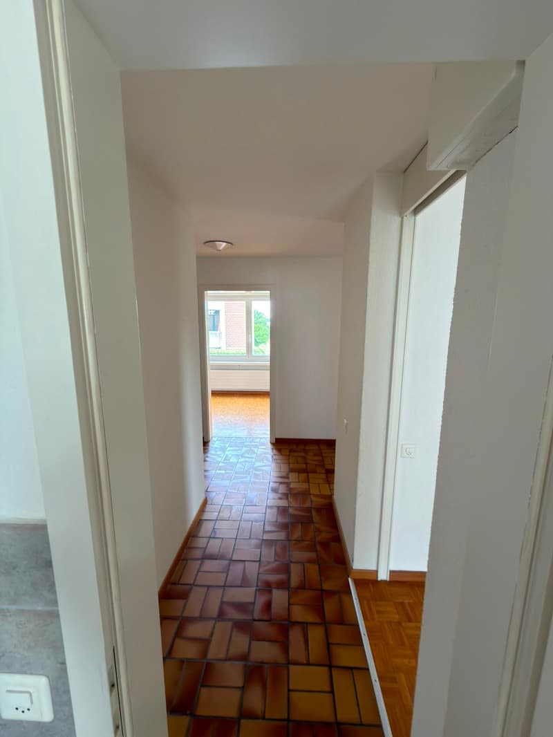 Sonnige 3-Zimmer-Wohnung mit Cheminée und Balkon in ruhiger Waldnähe (7)