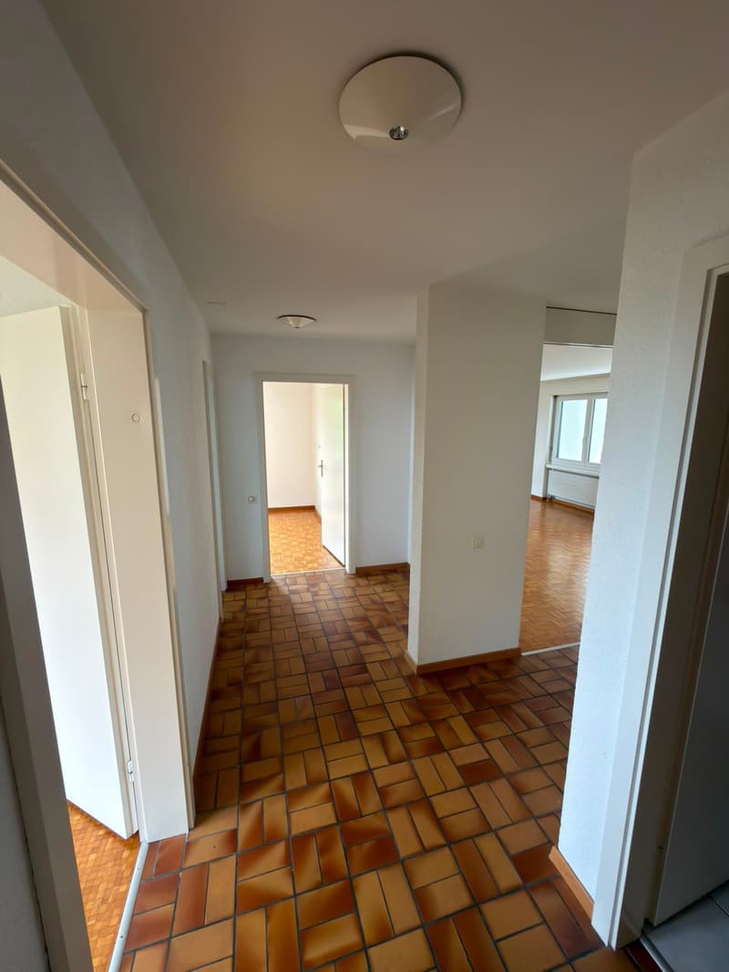 Sonnige 3-Zimmer-Wohnung mit Cheminée und Balkon in ruhiger Waldnähe (8)